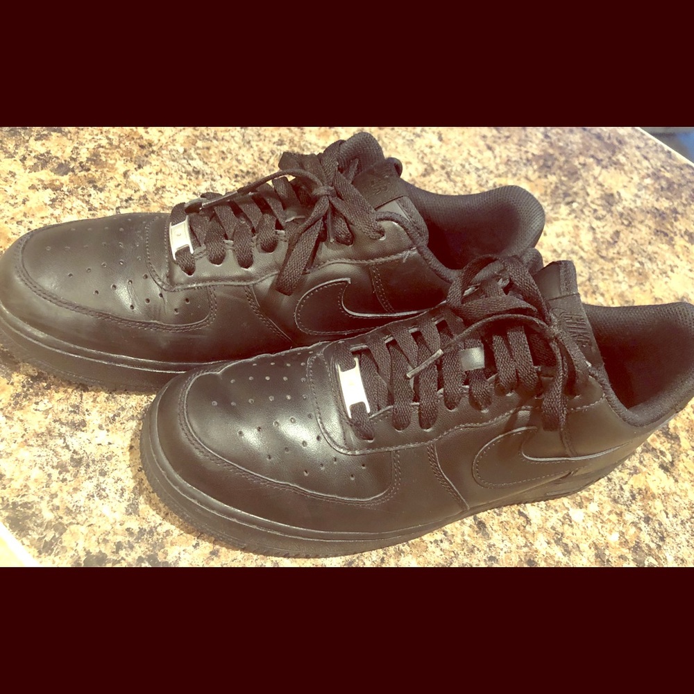Men Air Force 1’s